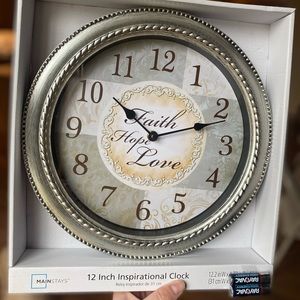 12in Wall Clock with batteries